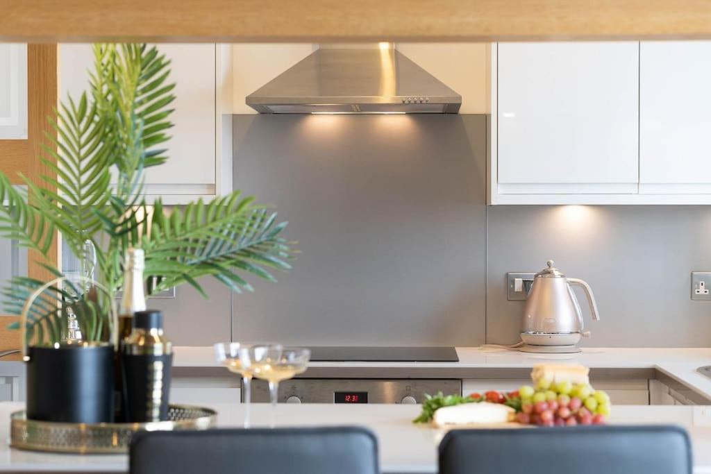 Lovely Apartment With Spectacular Views & Free Parking 브라이턴 외부 사진
